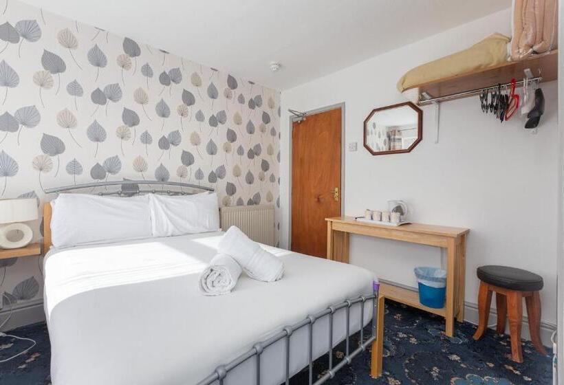 Четырехместный Номер Стандарт, The Sandringham Court Hotel & Apartment With High Speed Wi Fi
