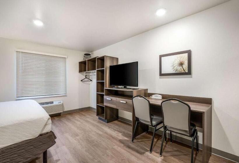 장애인을 위한 킹사이즈 침대 스탠다드 룸, Woodspring Suites Gurnee  Chicago