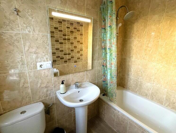 غرفة قياسية مزوَّدة بتراس, Colibri