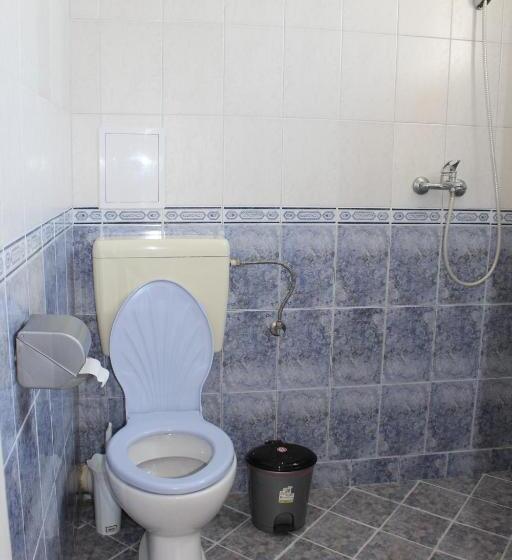 Четырехместный Номер Стандарт с Балконом, Rezovo Family