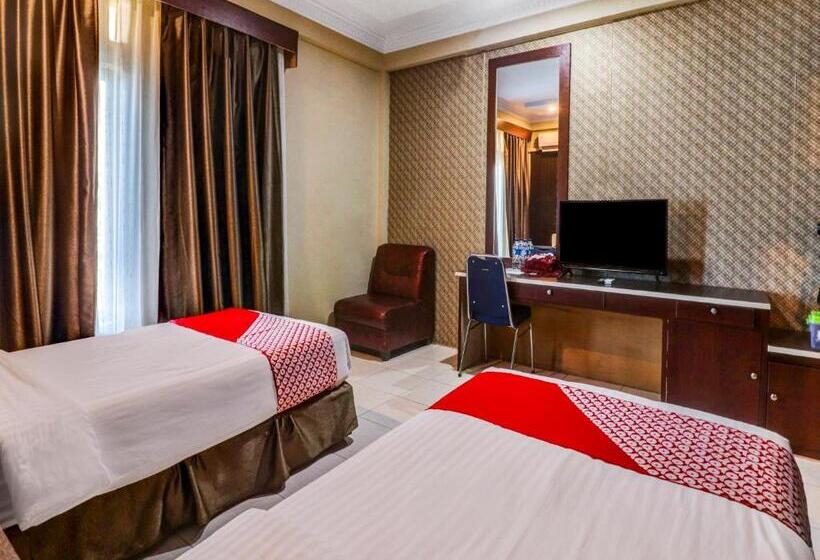 Номер Deluxe, Collection O 90564 Hotel Merangin Syariah