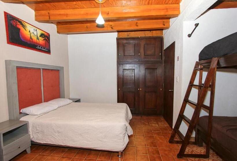 اتاق خانوادگی, Casa Autora 40