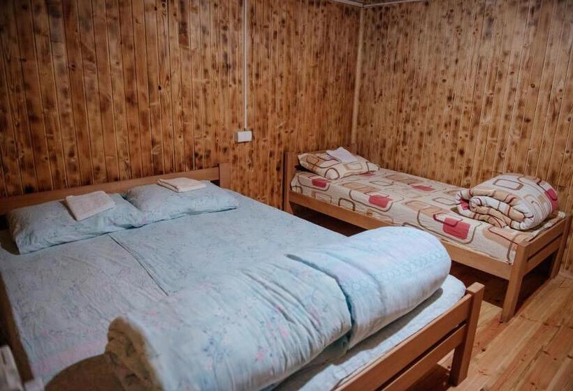 اتاق استاندارد چهار تخته, Komovi   Kobil Do Guesthouse