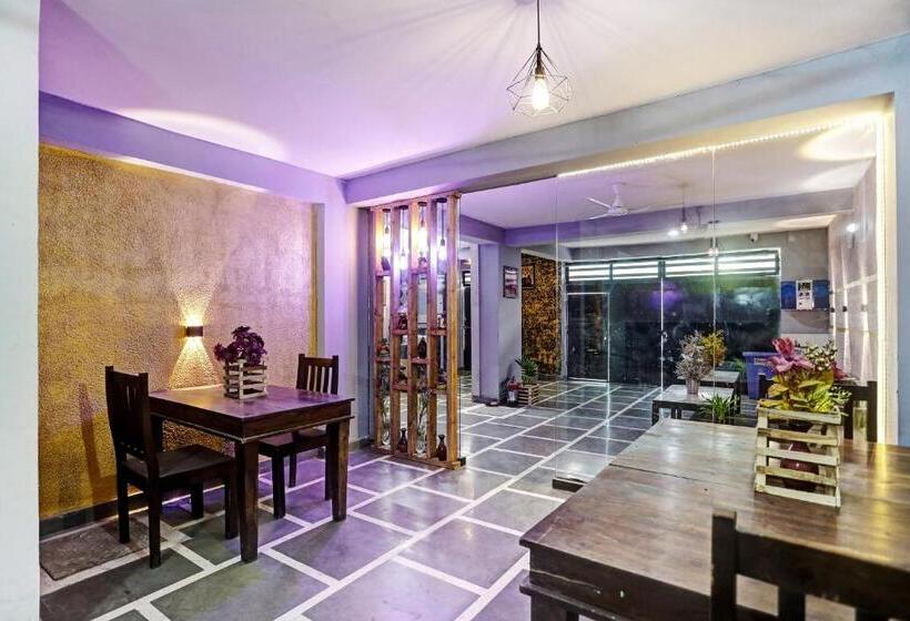 Üç Kişilik Klasik oda, Oyo 81244 Forty Three Mainvue