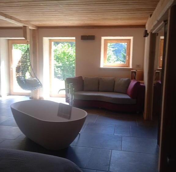디럭스 룸, Chalet Noèr