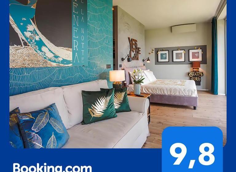 اتاق استاندارد با چشم‌انداز دریاچه, The Lake House