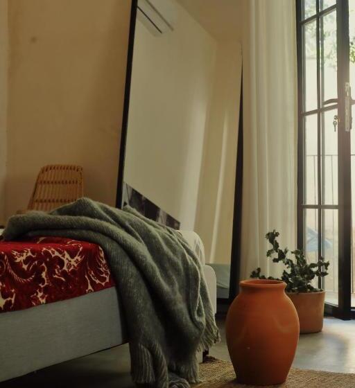 آپارتمان 1 خوابه با تراس, Fixie Lofts Slow Life Villa