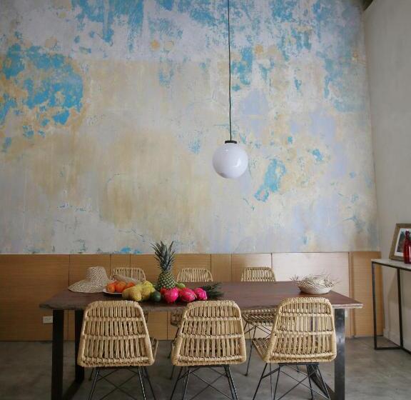 ویلای یک اتاق خوابه با استخر شنا, Fixie Lofts Slow Life Villa