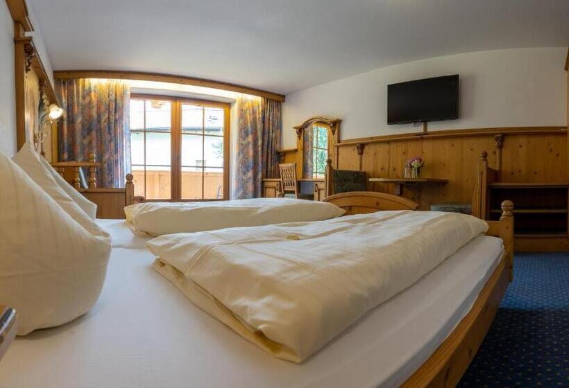 Номер Стандарт с Балконом, Posthotel Erlerwirt