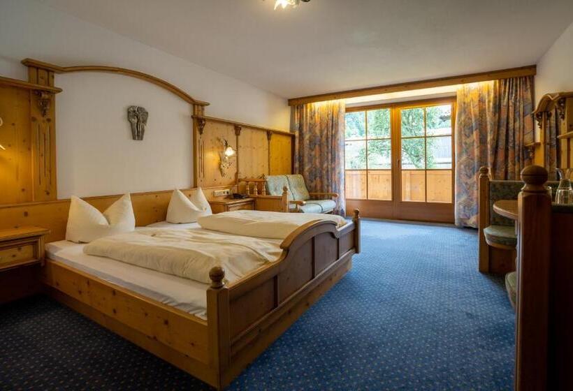 Номер Стандарт с Балконом, Posthotel Erlerwirt
