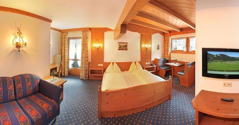 Номер Стандарт с Балконом, Posthotel Erlerwirt