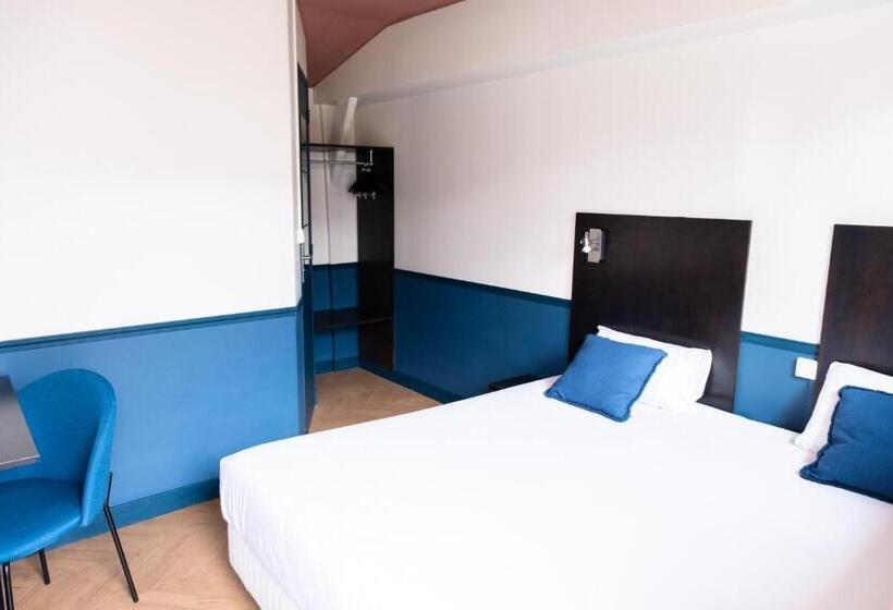 Номер Стандарт с Балконом, Hôtel Biskui