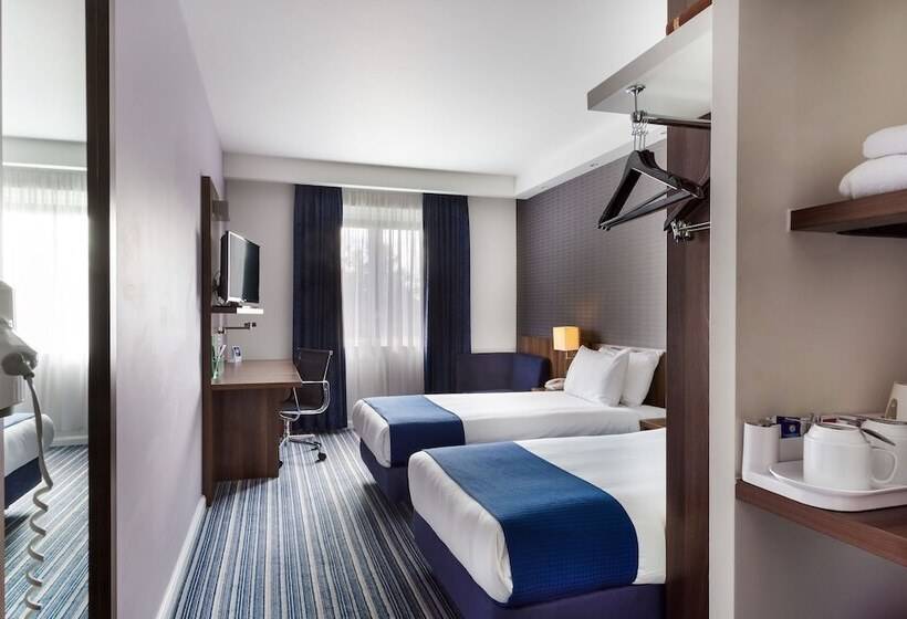 Номер Стандарт, Holiday Inn Express Colchester, An Ihg