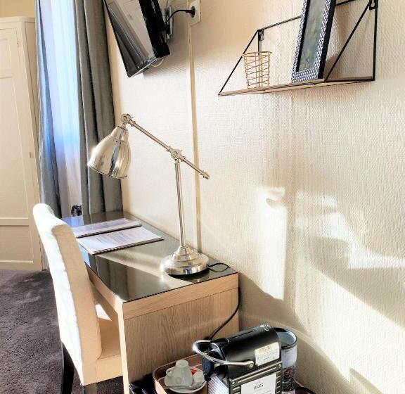 Номер Престиж, Hôtel Jules