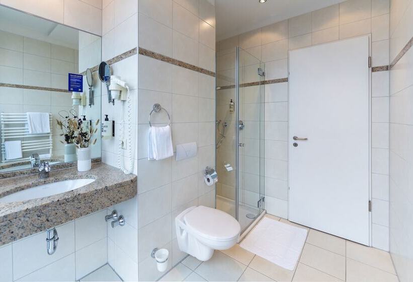 اتاق استاندارد, Koncept Hotel Benedikt