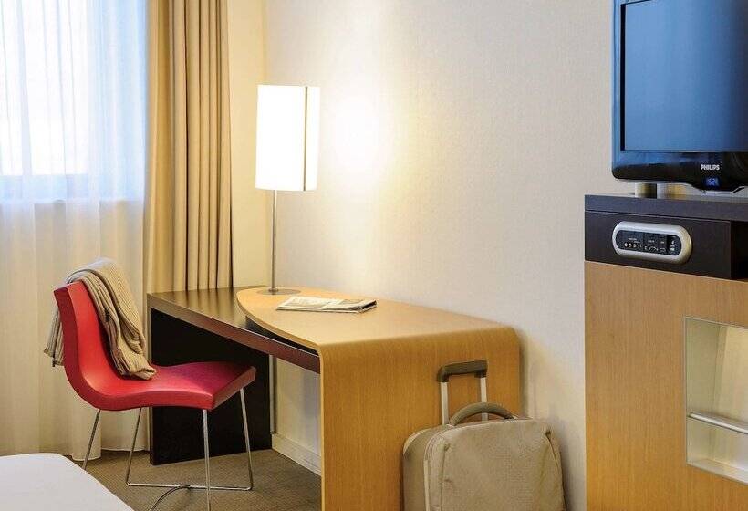 Номер Стандарт, Novotel München Airport   Newly Renovated