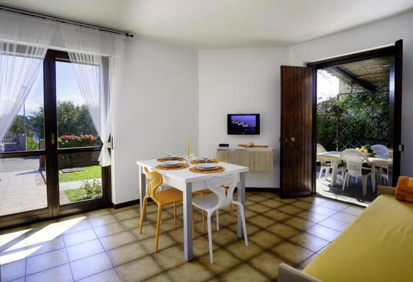 Апартаменты 1 Спальня Вид на Сад, Residence Appartamenti Caffarena