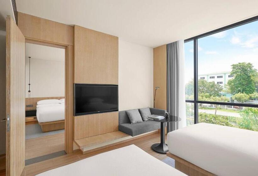 اتاق سوپریور با تخت بزرگ, Fairfield By Marriott South Binh Duong
