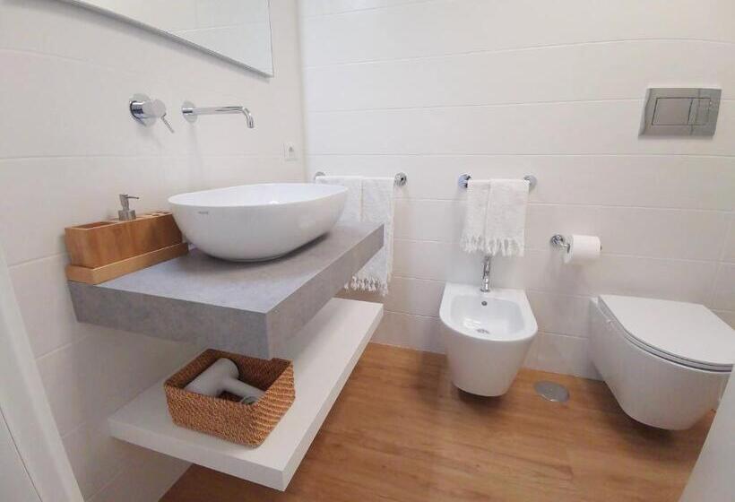 اتاق استاندارد با بالکن, Palazzo Pinto B&b   Brindisi