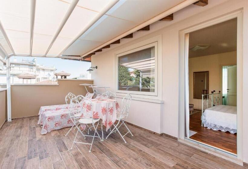 سوئیت جونیور با تراس, Villa Diletta B&b