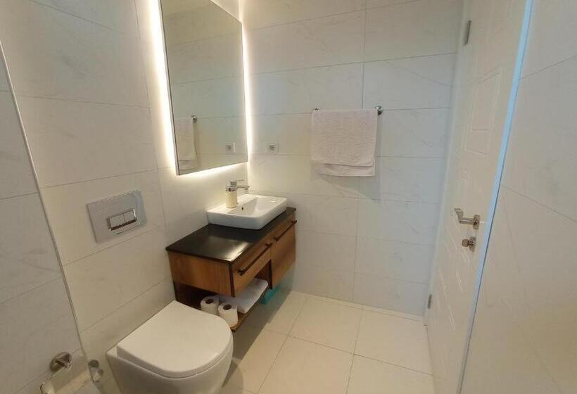 Apartamento 1 Dormitório com Sacada, World Cities Residence