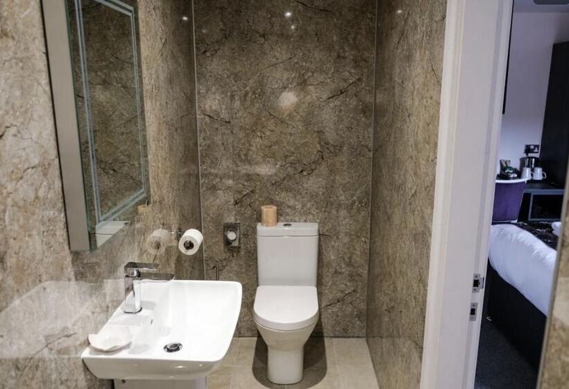 Quarto Estandar, Anelli