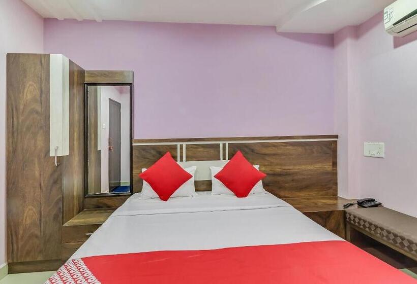Трехместный Номер Классика, Super Hotel O Royal