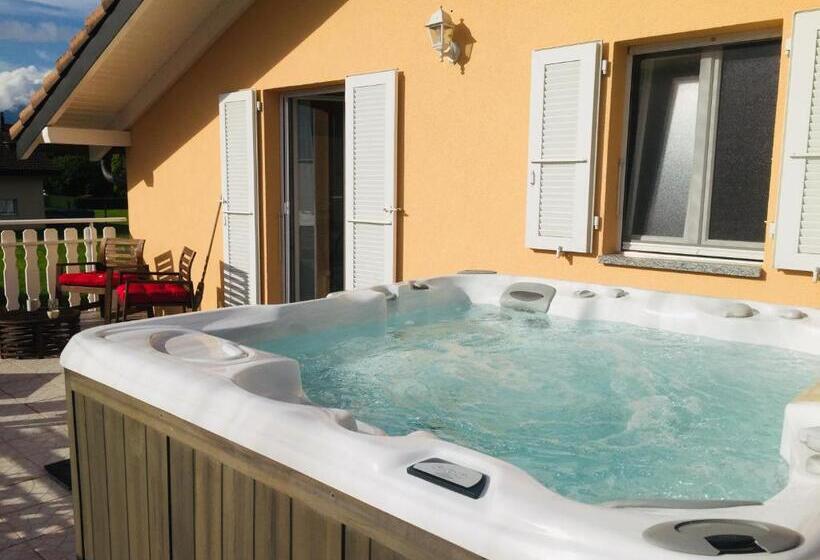 اتاق لوکس با بالکن, B&b Mon Rêve, Petit Déjeuner Bio, Jacuzzi