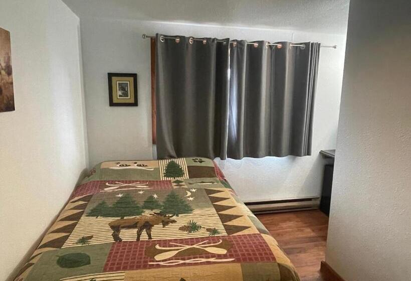 Номер Economy Индивидуальный, Brown Bear Saloon & Motel