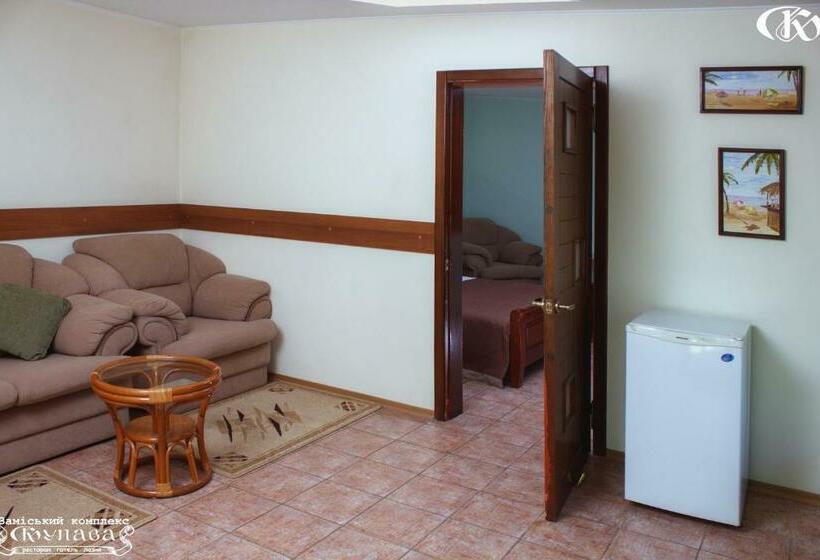 جناح جونيور, Complex Kupava