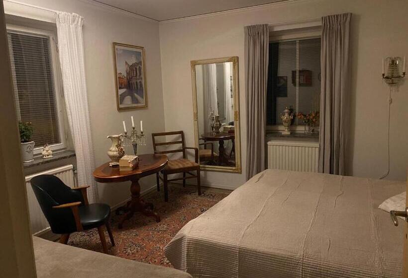 اتاق استاندارد با سرویس بهداشتی مشترک, Bed And Books På österlens Gästhärbärge