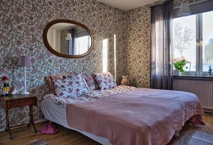 اتاق استاندارد, Bed And Books På österlens Gästhärbärge