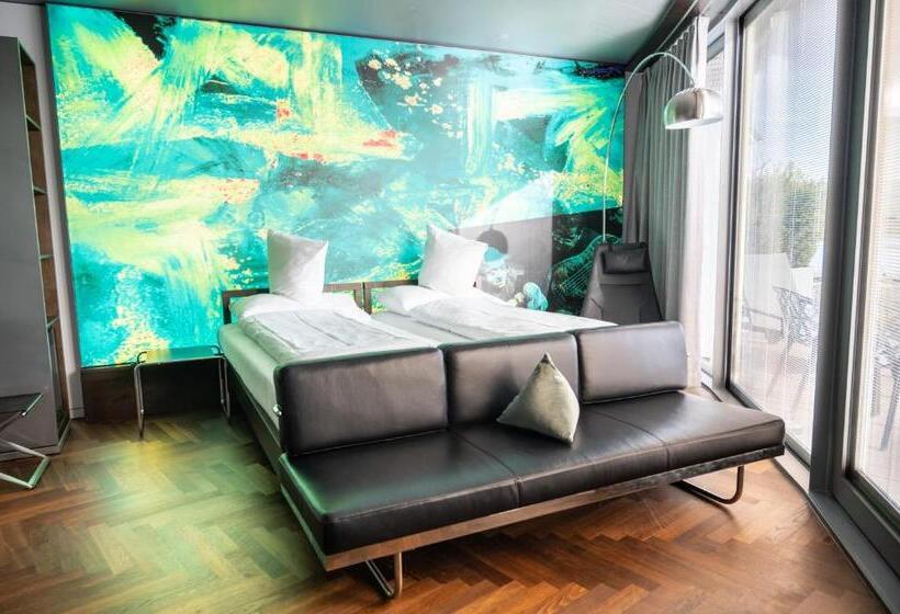 سوییت جونیور با چشم‌انداز دریاچه, Hirschen Oberkirch   Design Boutique