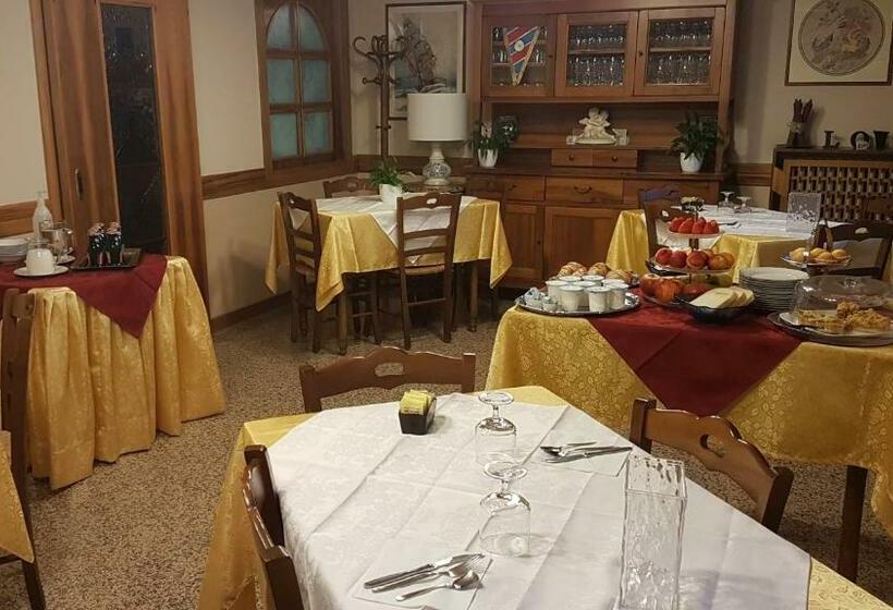 标准间, Albergo Europa