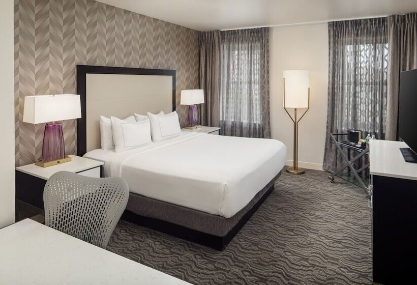 سوییت, Doubletree Suites By Hilton Hotel Detroit Downtown   Fort Shelby