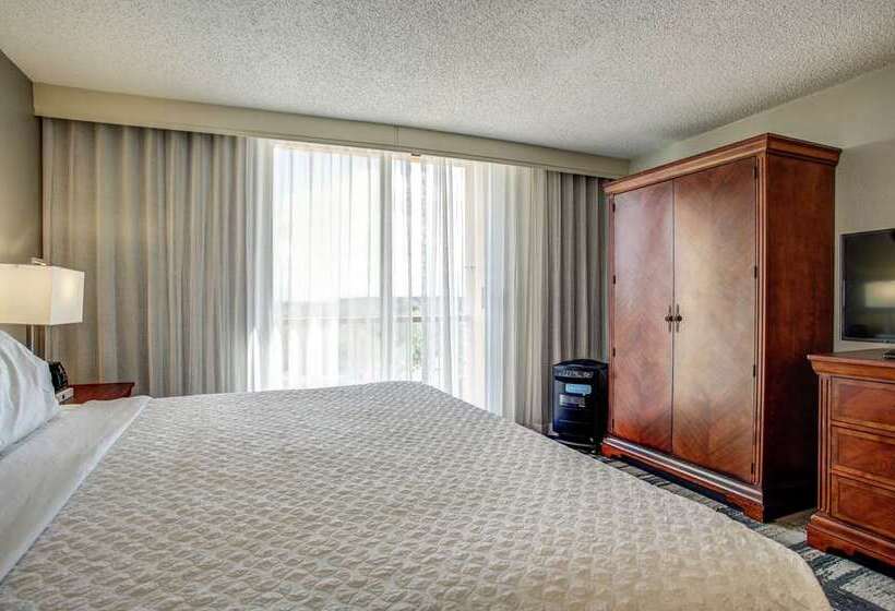 스위트 킹사이즈 침대, Embassy Suites By Hilton St. Louis St. Charles
