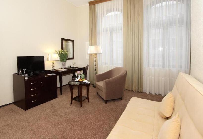 Семейный Номер, Grand Palace Hotel Hannover