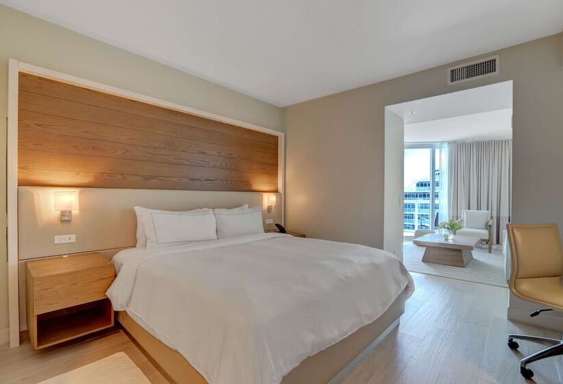 장애인을 위한 스위트, Beach House Fort Lauderdale, a Hilton Resort