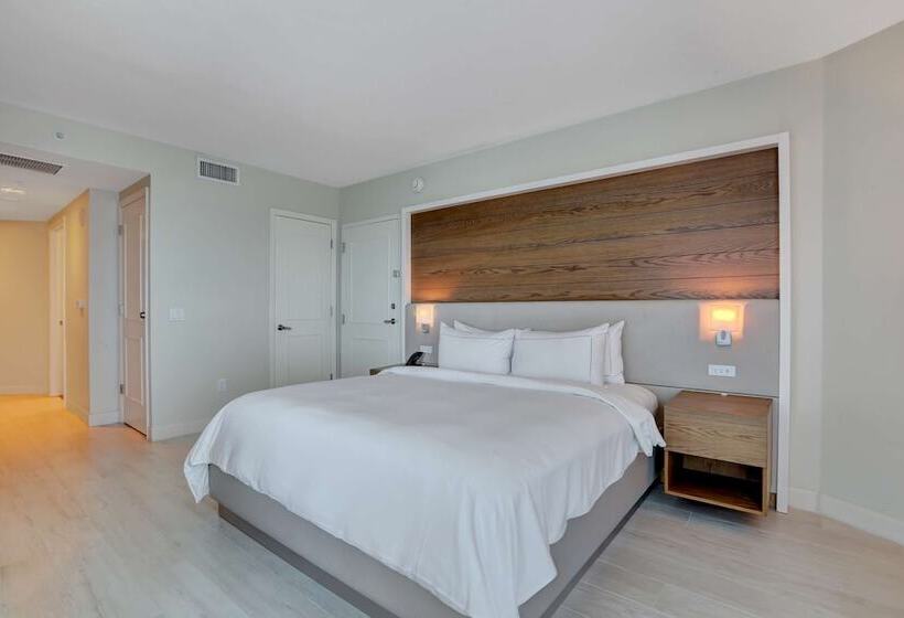 장애인을 위한 스위트, Beach House Fort Lauderdale, a Hilton Resort