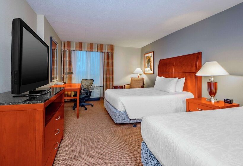 Номер Стандарт 2 Двуспальные Кровати, Hilton Garden Inn Independence