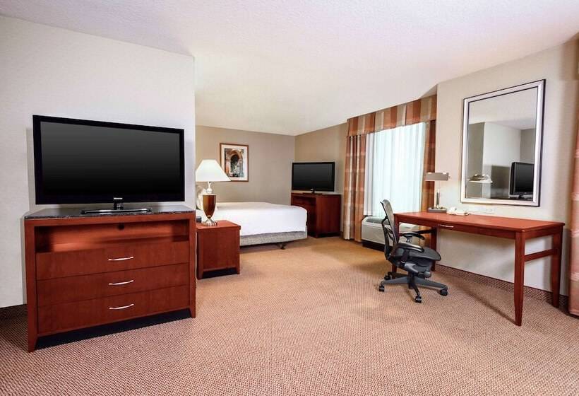 Полулюкс, Hilton Garden Inn Independence