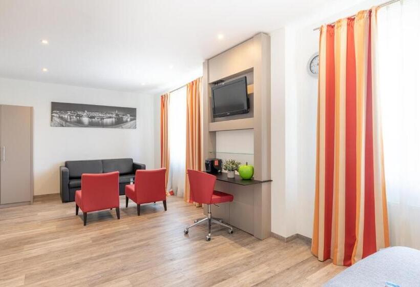 Номер Стандарт, Select Hotel A1 Bremen Stuhr