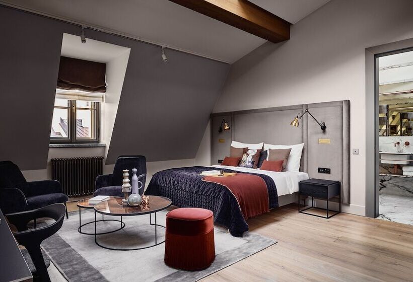 Номер Deluxe, H15 Luxury Palace   Destigo Hotels