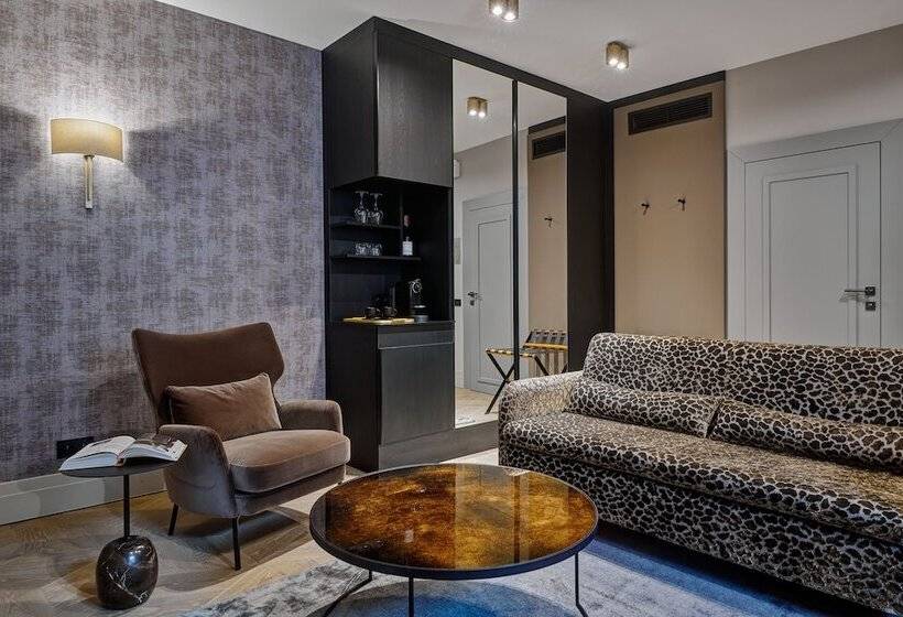 Люкс, H15 Luxury Palace   Destigo Hotels