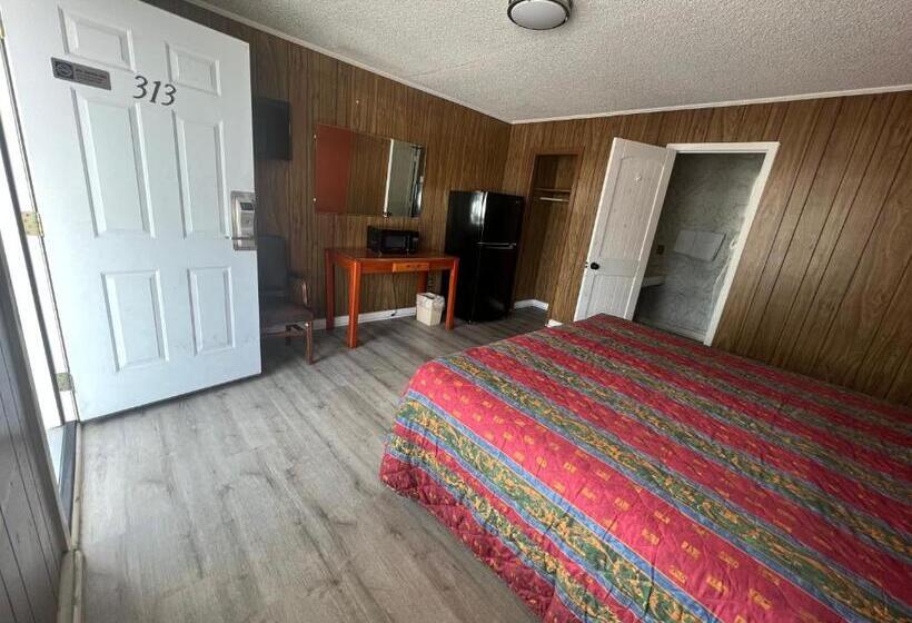 스탠다드 룸 킹사이즈 침대, Pinelodge Motel