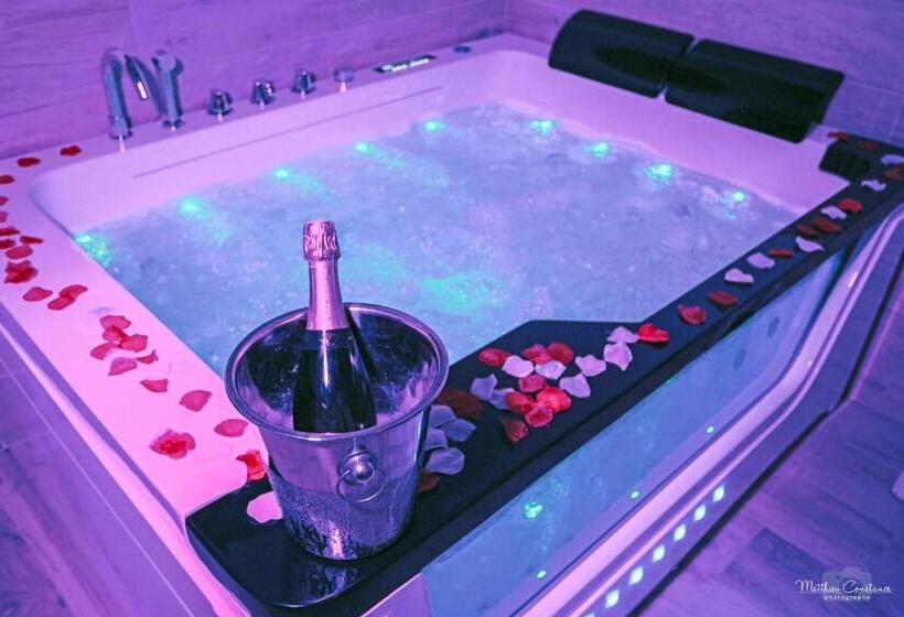 Стандартный Номер Кровать Кинг, Villa Cocoon   Love Room 13