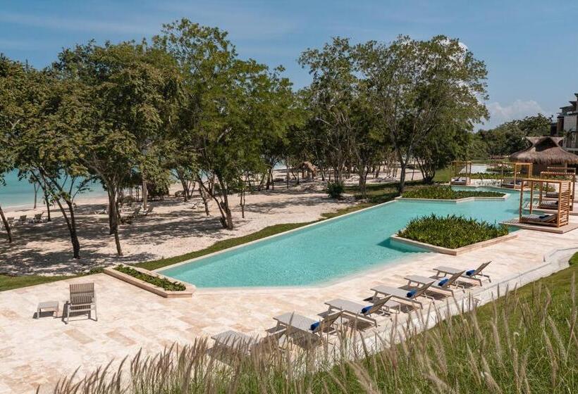 Люкс Superior, Sofitel Barú Calablanca
