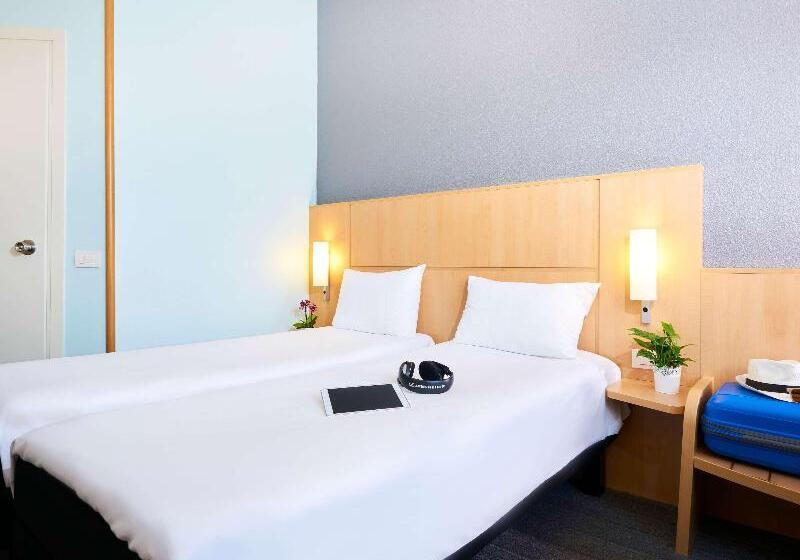 Номер Стандарт, Ibis Como