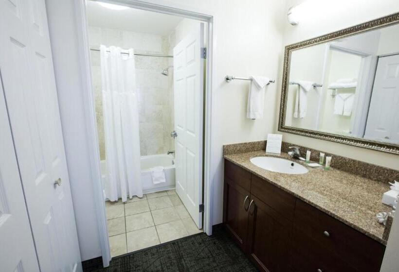 Люкс Кровать Кинг, Staybridge Suites Austin Airport, An Ihg