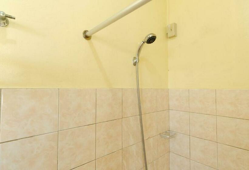 Семейный Номер, Reddoorz Plus @ Seaborne Hotel Subic Zambales
